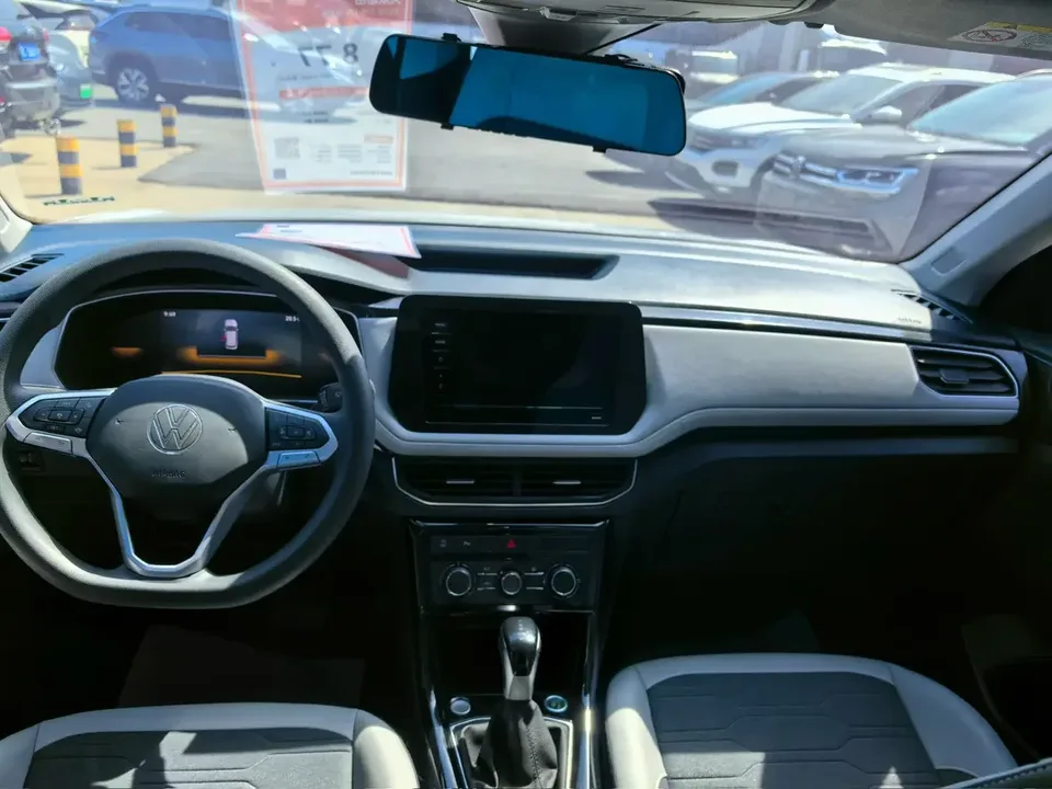 Volkswagen Tharu tuyue 2025 New 1.5L Sharp Edition 2025 — thumbnail 3
