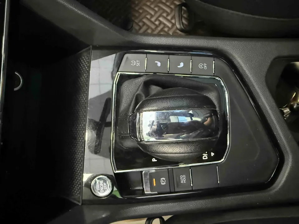 Volkswagen Tharu tuyue 2022 280TSI 2WD Comfort Edition 2022 — thumbnail 4