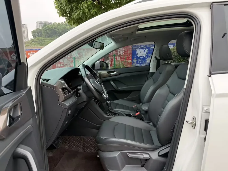 Volkswagen Tharu tuyue 2022 280TSI 2WD Comfort Edition 2022 — thumbnail 3