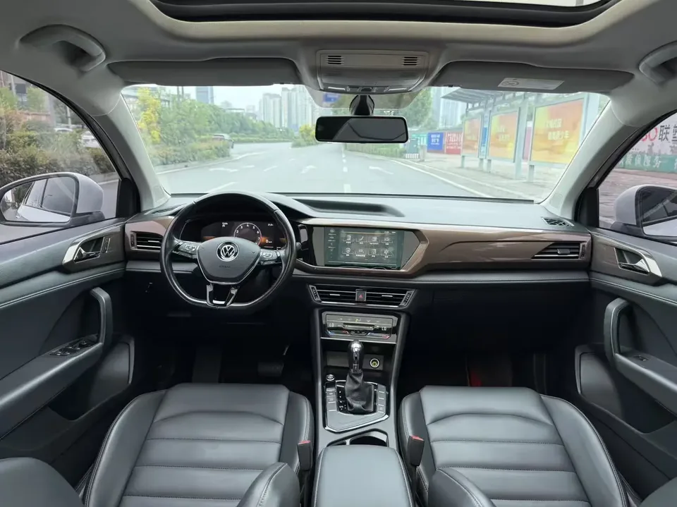 Volkswagen Tharu tuyue 2022 280TSI 2WD Comfort Edition 2022 — thumbnail 5