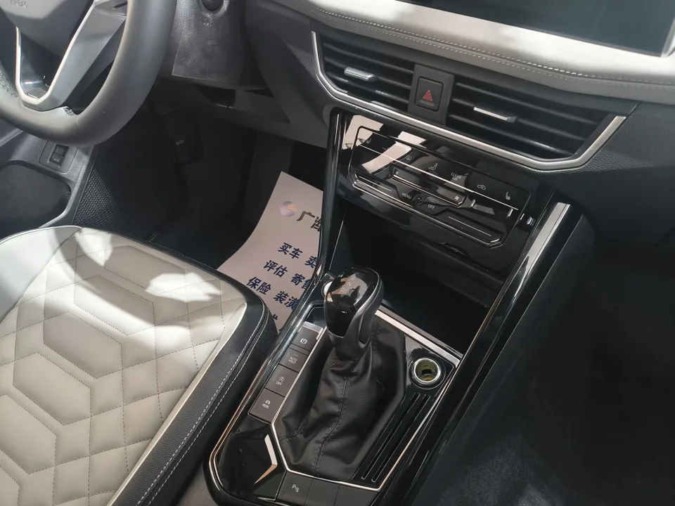 Volkswagen Tayron Tanyue 2023 300TSI 2WD Luxury Plus Advanced Edition 2024 — thumbnail 5