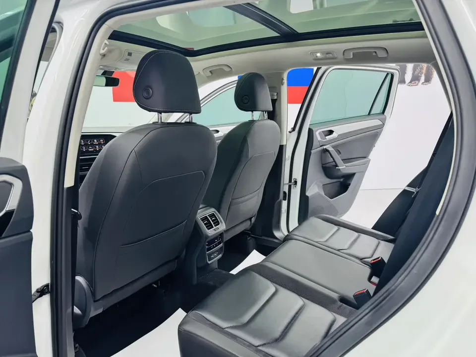 Volkswagen Tayron Tanyue 2021 280TSI 2WD Luxury Smart Edition 2022 — thumbnail 4