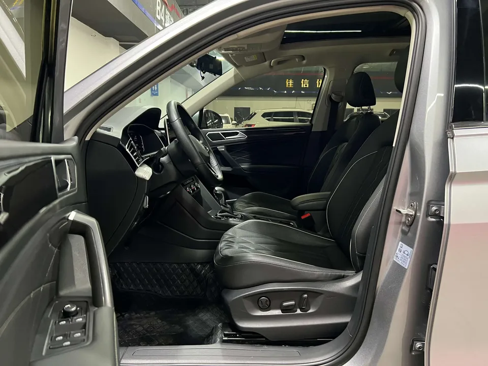 Volkswagen Tiguan L Tiguan L 2023 280TSI Limited Edition 2022 — thumbnail 4
