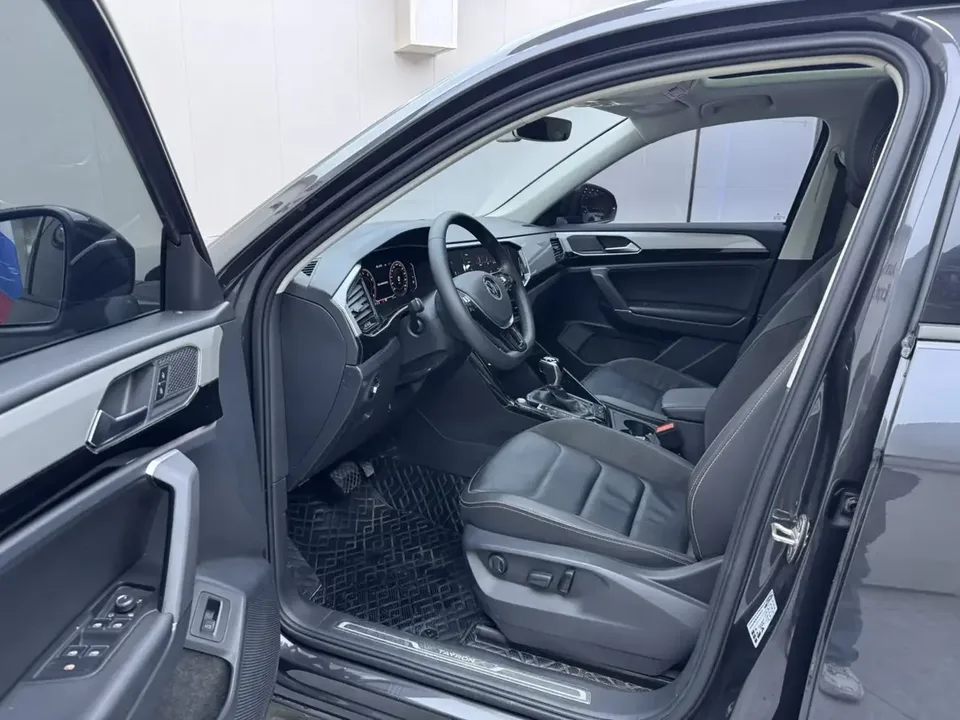 Volkswagen Tayron Tanyue 2022 280TSI 2WD Luxury Smart Edition 2022 — миниатюра 5