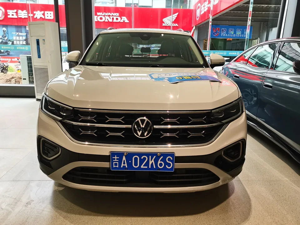 Volkswagen Tayron Tanyue 2023 300TSI 2WD Luxury Plus Advanced Edition 2023 — фото 1, купить с доставкой в Москву