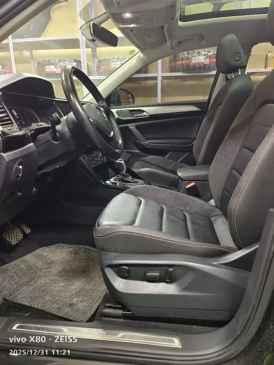 Volkswagen Tayron Tanyue 2022 280TSI 2WD Luxury Smart Edition 2022 — thumbnail 3