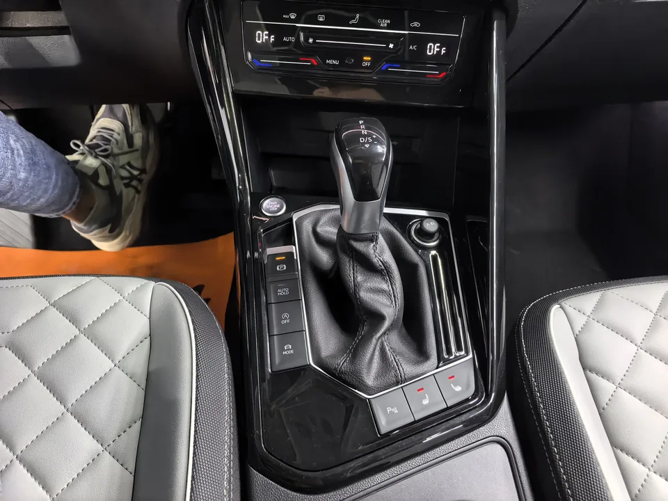 Volkswagen Tayron Tanyue 2023 280TSI 2WD Luxury Plus Advanced Edition 2023 — thumbnail 5