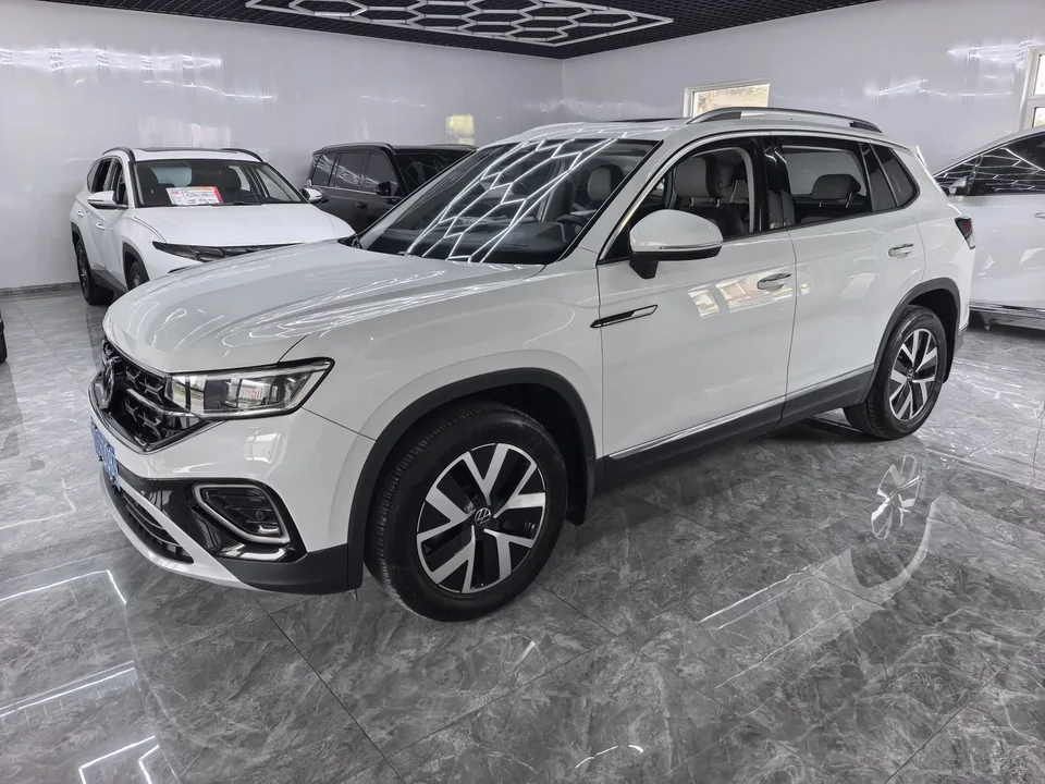 Volkswagen Tayron Tanyue 2023 280TSI 2WD Luxury Plus Advanced Edition 2023 — photo 1, buy with delivery to Moscow