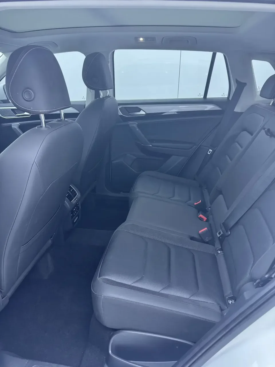 Volkswagen Tayron Tanyue 2021 280TSI 2WD Luxury Smart Edition 2022 — thumbnail 5