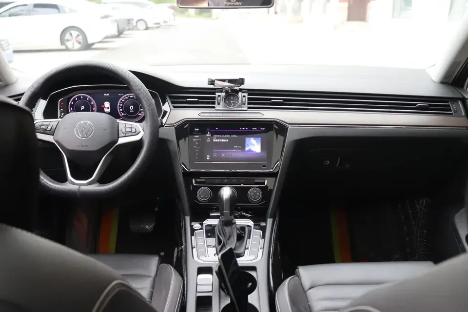 Volkswagen Magotan Magotan 2020 280TSI DSG Comfort 2022 — thumbnail 3