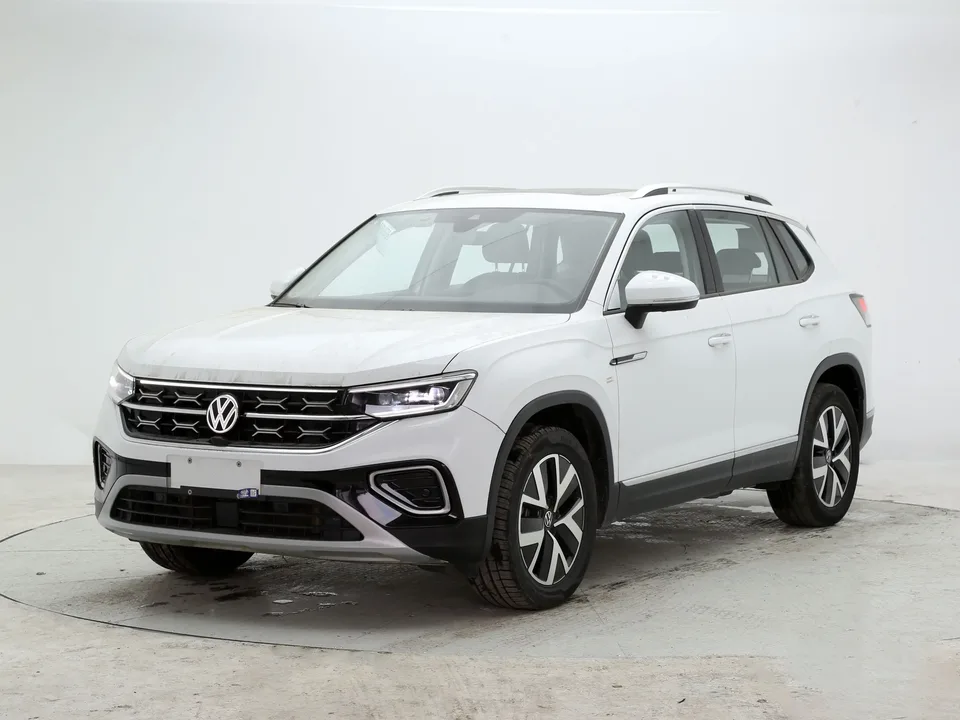 Volkswagen Tayron Tanyue 2023 280TSI 2WD Luxury Plus Advanced Edition 2023 — photo 1, buy with delivery to Moscow