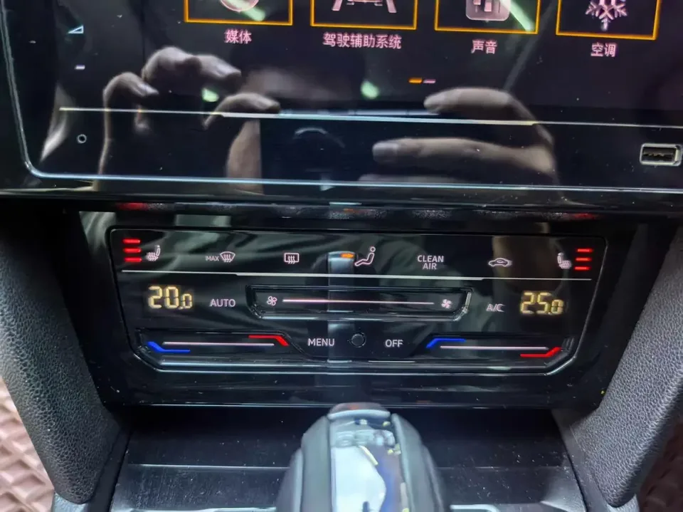 Volkswagen Magotan Magotan 2020 280TSI DSG Leading 2022 — thumbnail 3