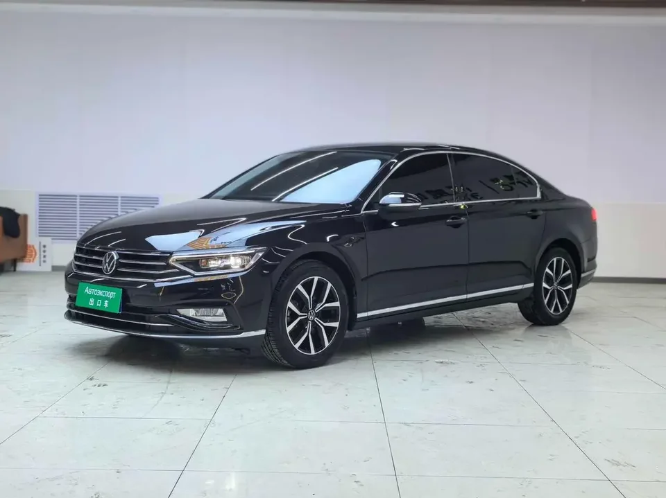 Volkswagen Magotan Magotan 2020 280TSI DSG Leading 2022 — photo 1, buy with delivery to Moscow