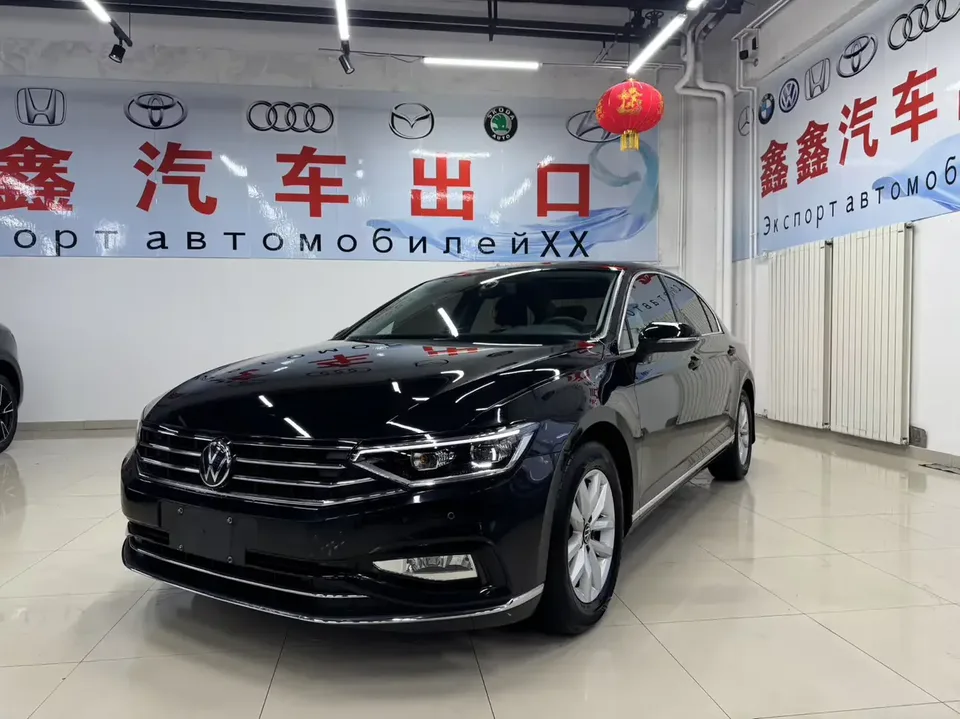 Volkswagen Magotan Magotan 2020 280TSI DSG Comfort 2022 — photo 1, buy with delivery to Moscow