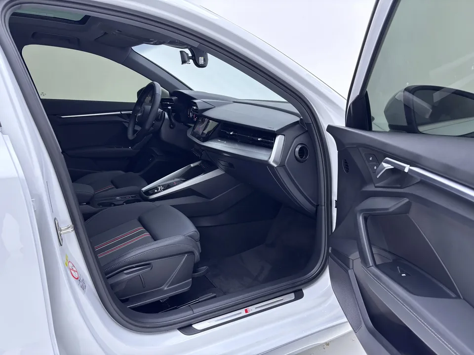 Audi A3 Audi A3 2022 A3L Limousine 35 TFSI Stylish Sports 2023 — thumbnail 5