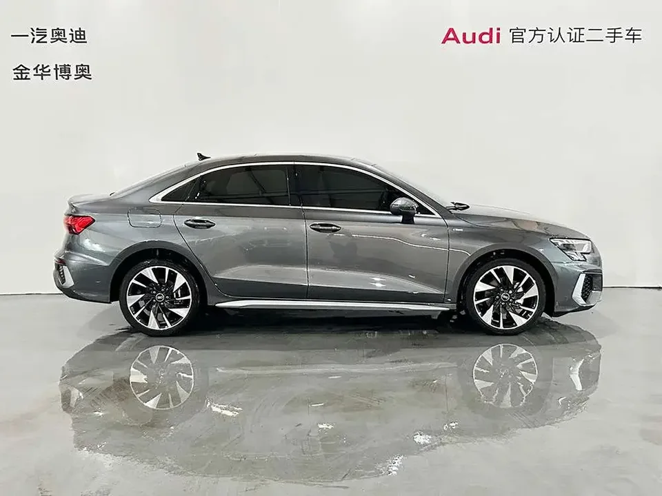Audi A3 Audi A3 2024 A3L Limousine 35 TFSI Stylish Sports 2024 — миниатюра 2