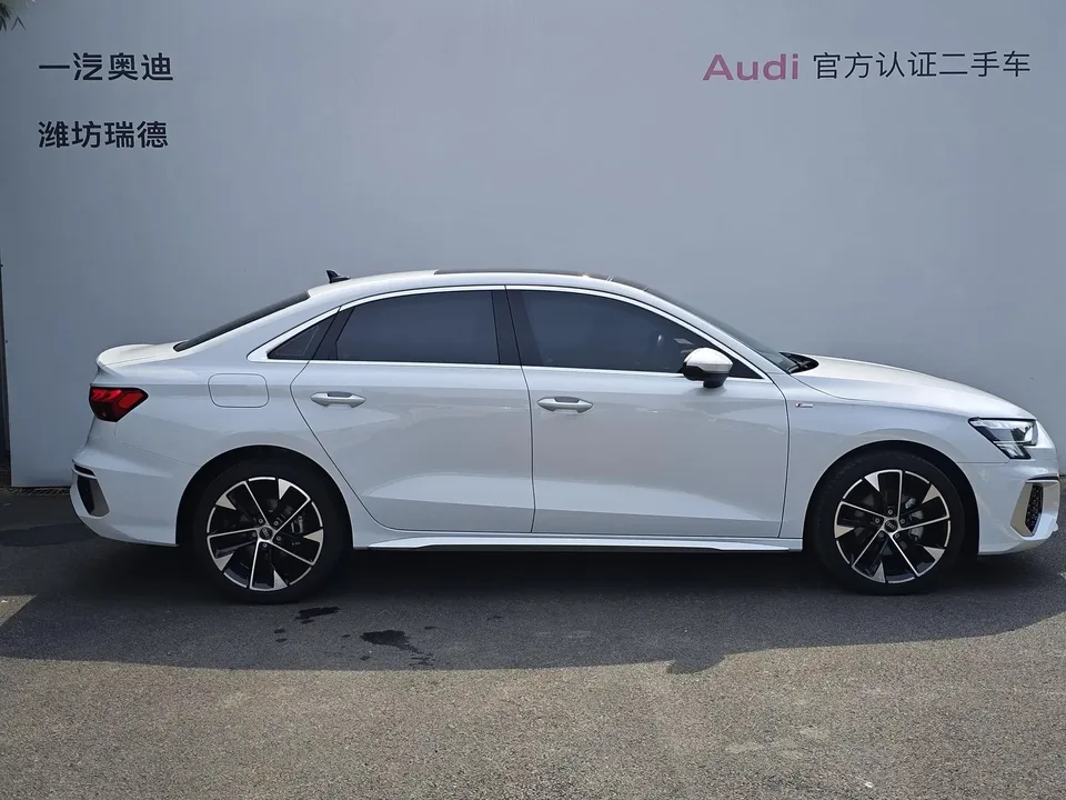 Audi A3 Audi A3 2024 A3L Limousine 35 TFSI Stylish Sports 2024 — thumbnail 2