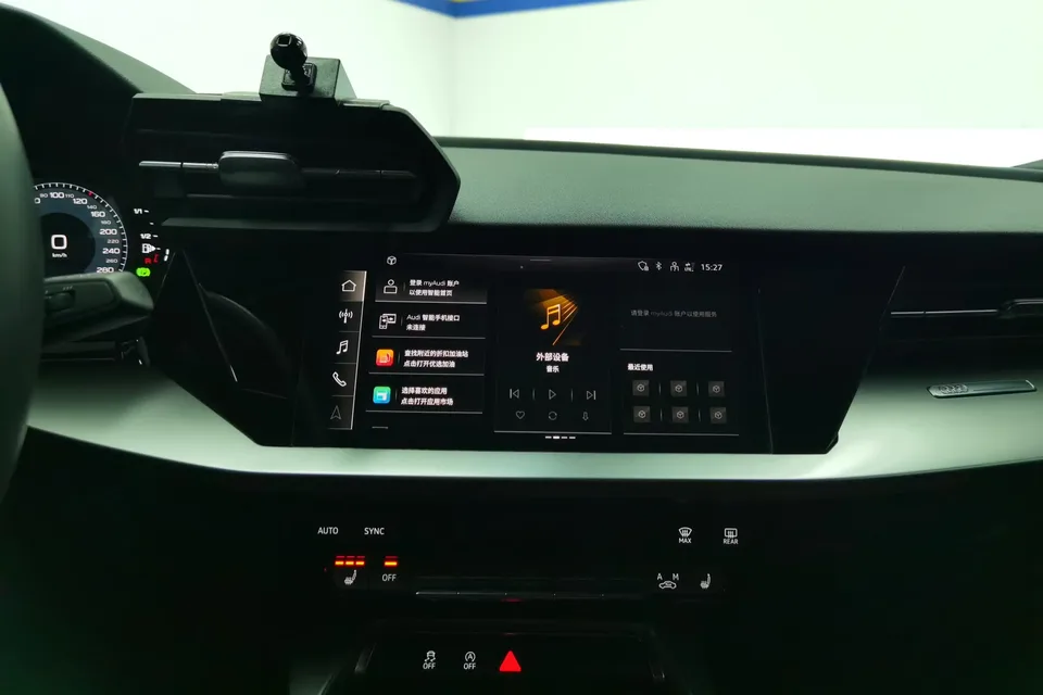 Audi A3 Audi A3 2024 Sportback 35 TFSI: A progressive sports model 2024 — thumbnail 4