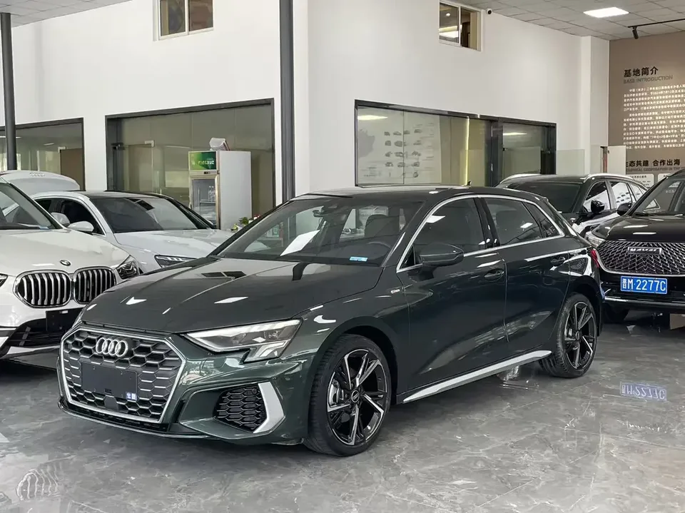 Audi A3 Audi A3 2022 Sportback 35 TFSI Stylish and sporty 2022 — photo 1, buy with delivery to Moscow