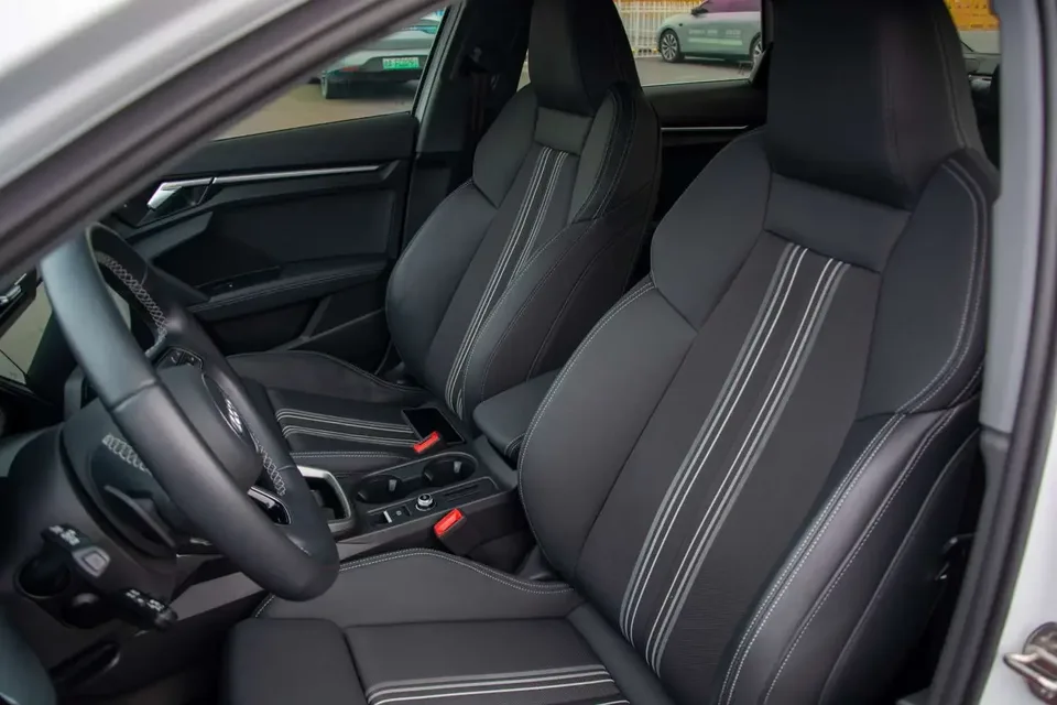 Audi A3 Audi A3 2024 A3L Limousine 35 TFSI Stylish Sports 2024 — миниатюра 4