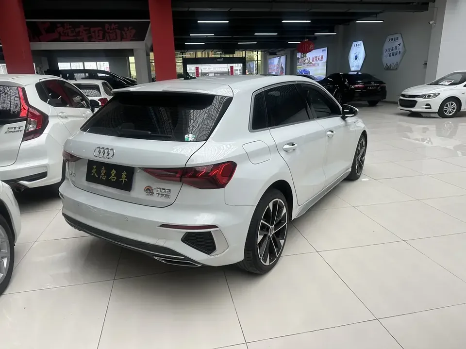 Audi A3 Audi A3 2022 Sportback 35 TFSI Stylish and sporty 2023 — thumbnail 2