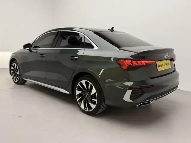Audi A3 Audi A3 2024 A3L Limousine 35 TFSI Stylish Sports 2024 — миниатюра 2