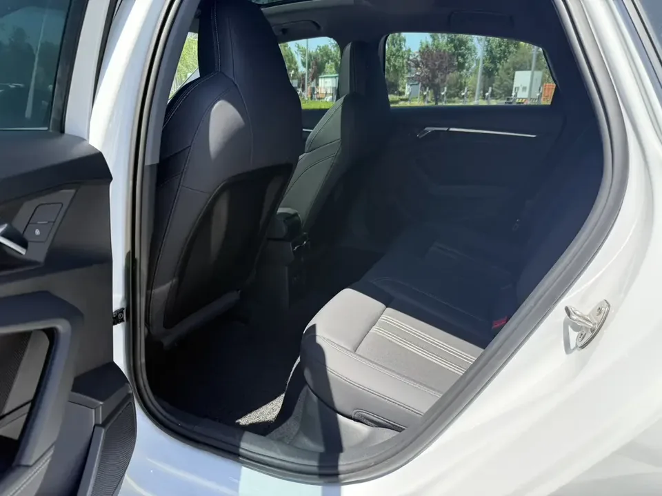 Audi A3 Audi A3 2024 A3L Limousine 35 TFSI Stylish Sports 2024 — thumbnail 4