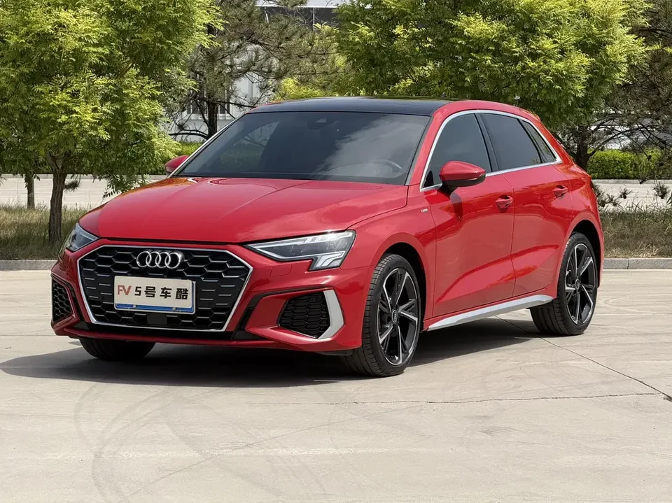 Audi A3 Audi A3 2024 Sportback 35 TFSI Stylish and sporty 2024 — photo 1, buy with delivery to Moscow