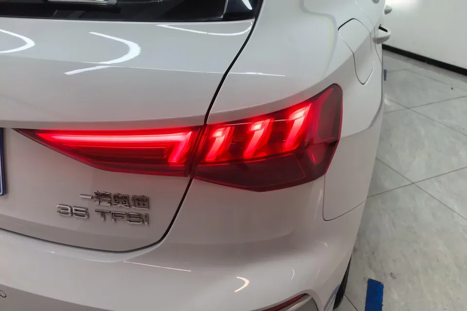 Audi A3 Audi A3 2024 Sportback 35 TFSI Stylish and sporty 2024 — thumbnail 3