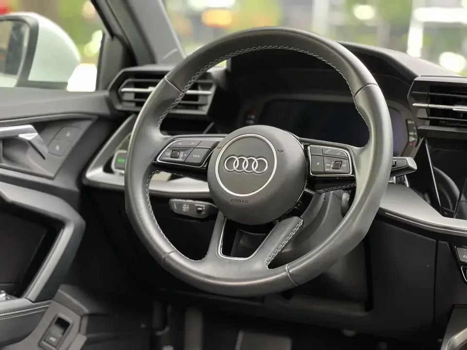Audi A3 Audi A3 2024 A3L Limousine 35 TFSI Stylish Sports 2024 — thumbnail 4