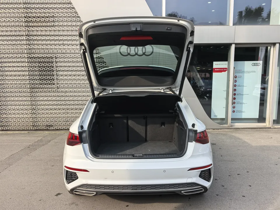 Audi A3 Audi A3 2022 Sportback 35 TFSI Stylish and sporty 2022 — миниатюра 4