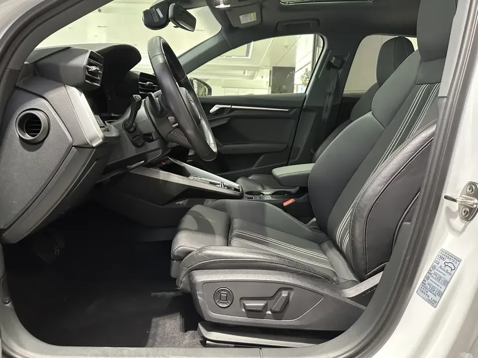 Audi A3 Audi A3 2021 Sportback 35 TFSI Stylish and sporty 2022 — thumbnail 5