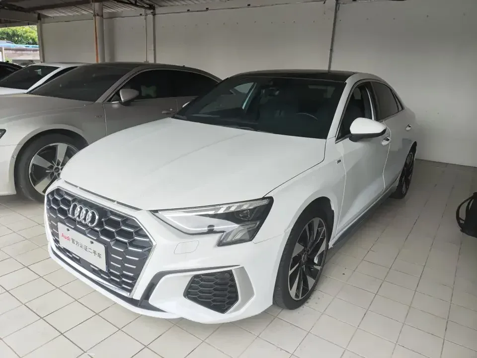 Audi A3 Audi A3 2023 A3L Limousine 35 TFSI facelift: stylish and sporty 2023 — миниатюра 2