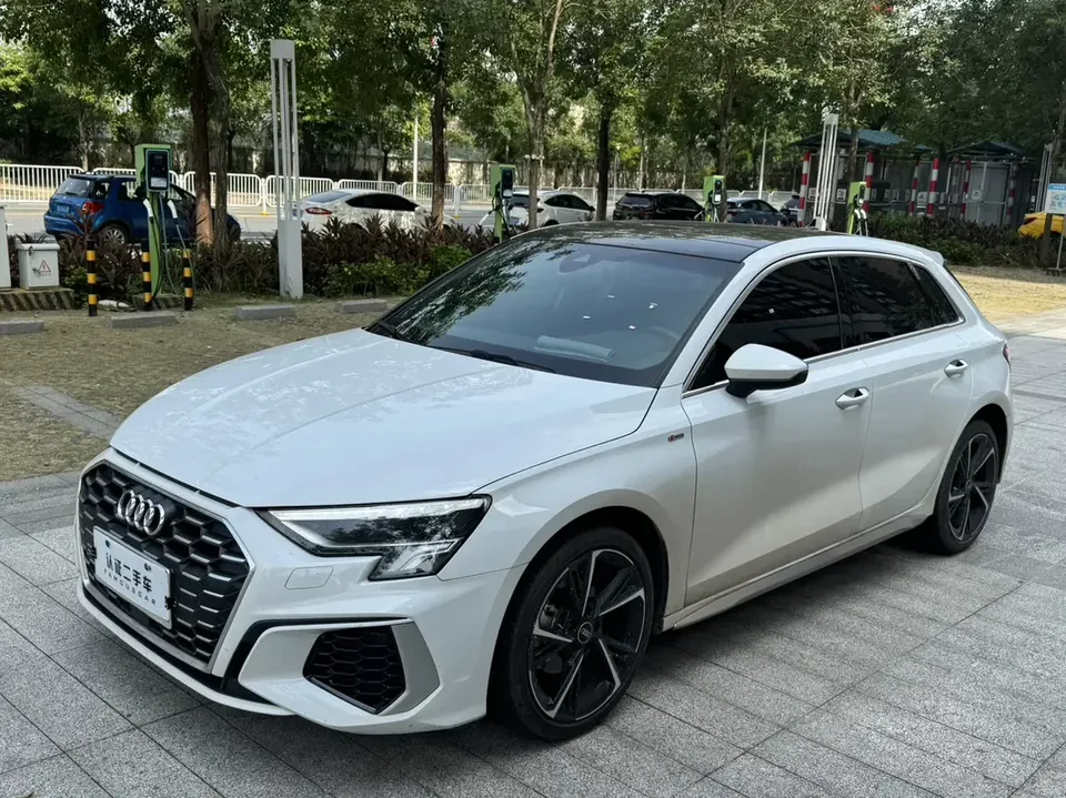 Audi A3 Audi A3 2024 Sportback 35 TFSI Stylish and sporty 2024 — photo 1, buy with delivery to Moscow