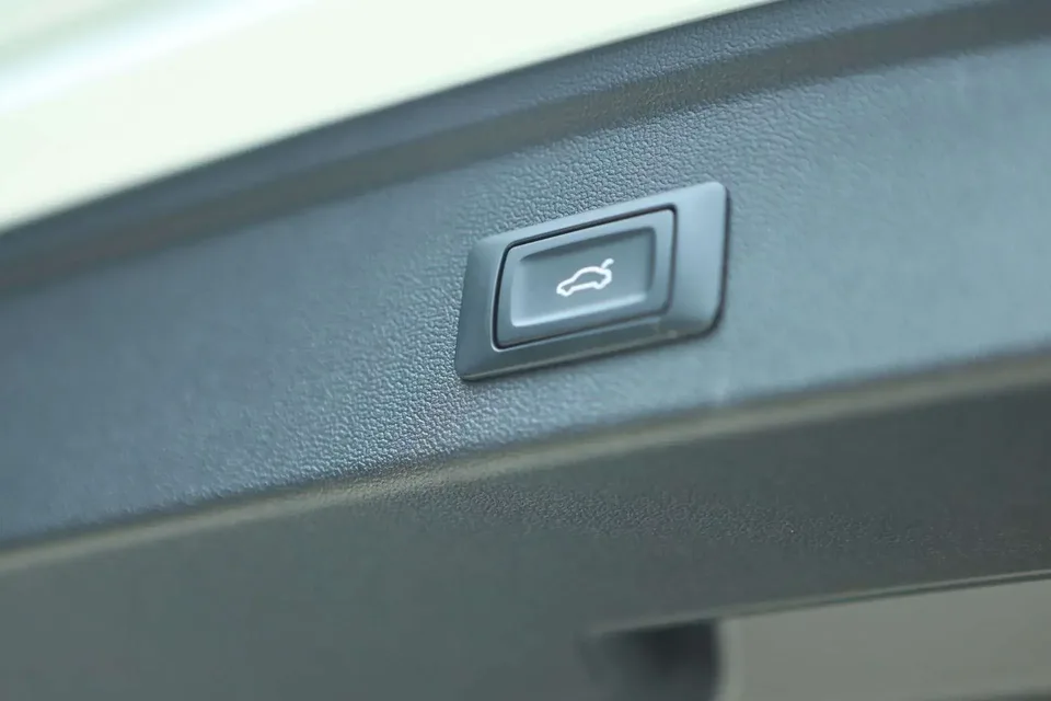 Audi A3 Audi A3 2022 Sportback 35 TFSI Stylish and sporty 2023 — thumbnail 3