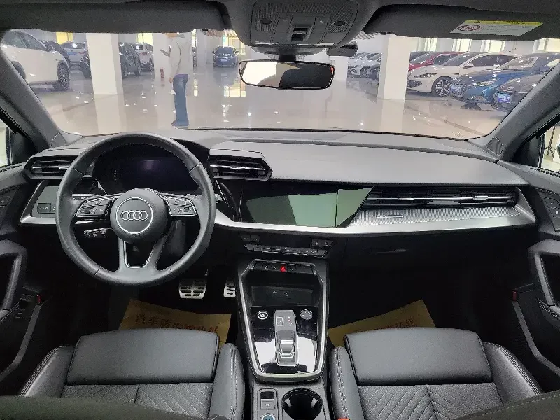 Audi A3 Audi A3 2023 Sportback 35 TFSI Stylish and Elegant 2023 — thumbnail 4