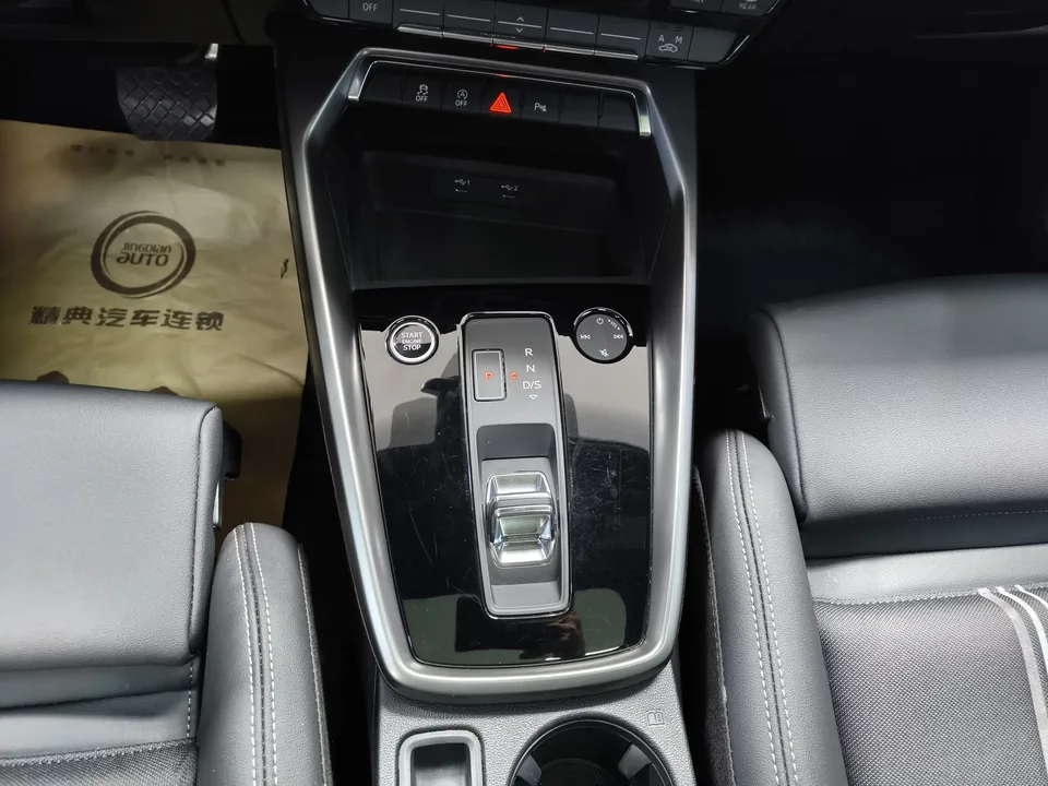 Audi A3 Audi A3 2022 Sportback 35 TFSI Stylish and sporty 2023 — thumbnail 4