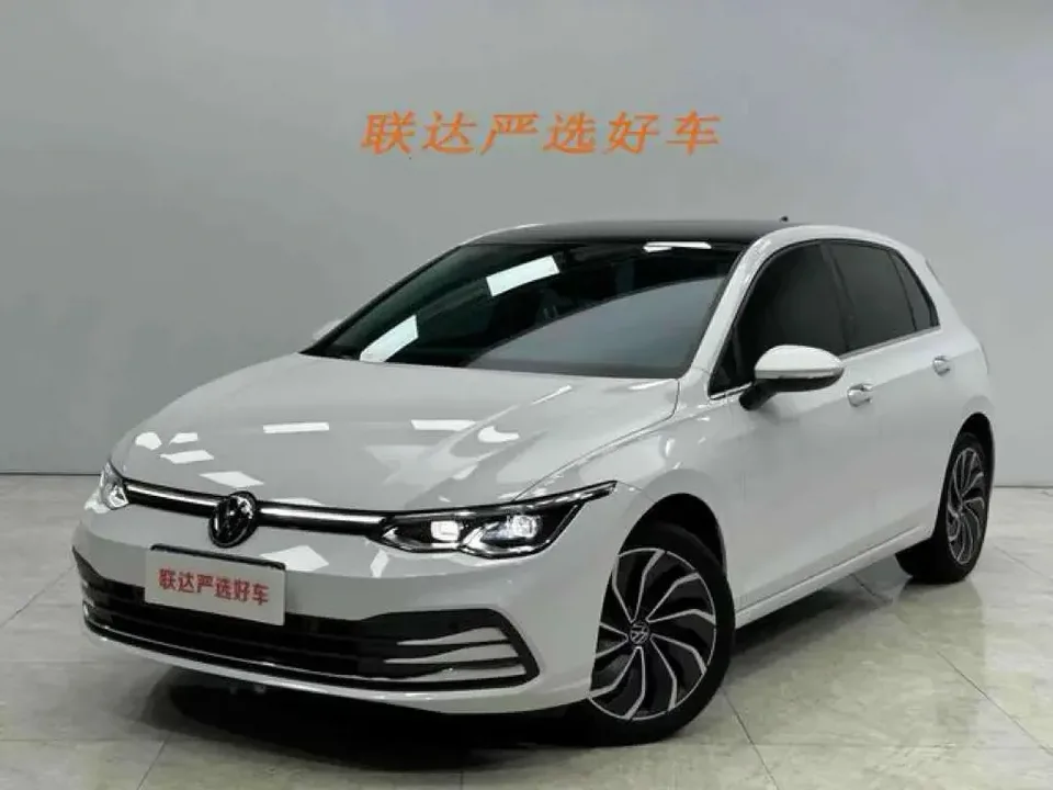 Volkswagen Golf golf 2023 280TSI DSG Pro 2023 — photo 1, buy with delivery to Moscow