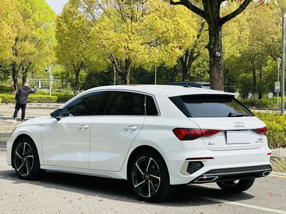 Audi A3 Audi A3 2024 Sportback 35 TFSI Stylish and sporty 2024 — thumbnail 2