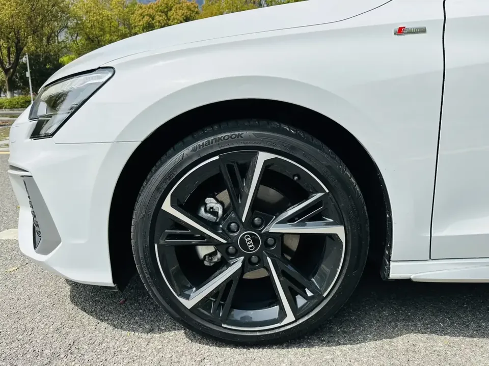 Audi A3 Audi A3 2024 Sportback 35 TFSI Stylish and sporty 2024 — thumbnail 5