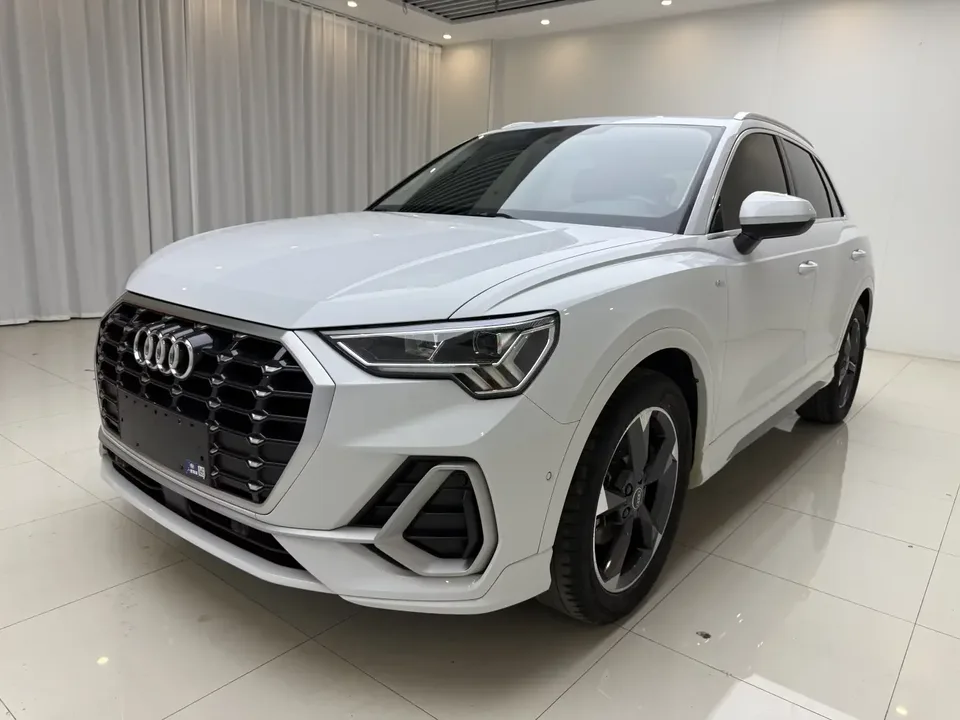 Audi Q3 Audi Q3 2022 35 TFSI Stylish Dynamic 2022 — фото 1, купить с доставкой в Москву