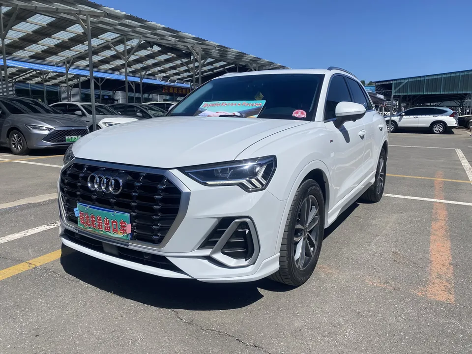 Audi Q3 Audi Q3 2023 35 TFSI Progressive Dynamic 2023 — photo 1, buy with delivery to Moscow