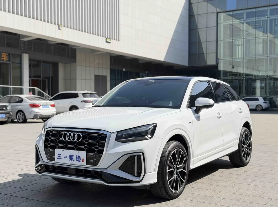 Audi Q2L Audi Q2L 2022 35 TFSI Progressive Dynamic 2023 — photo 1, buy with delivery to Moscow