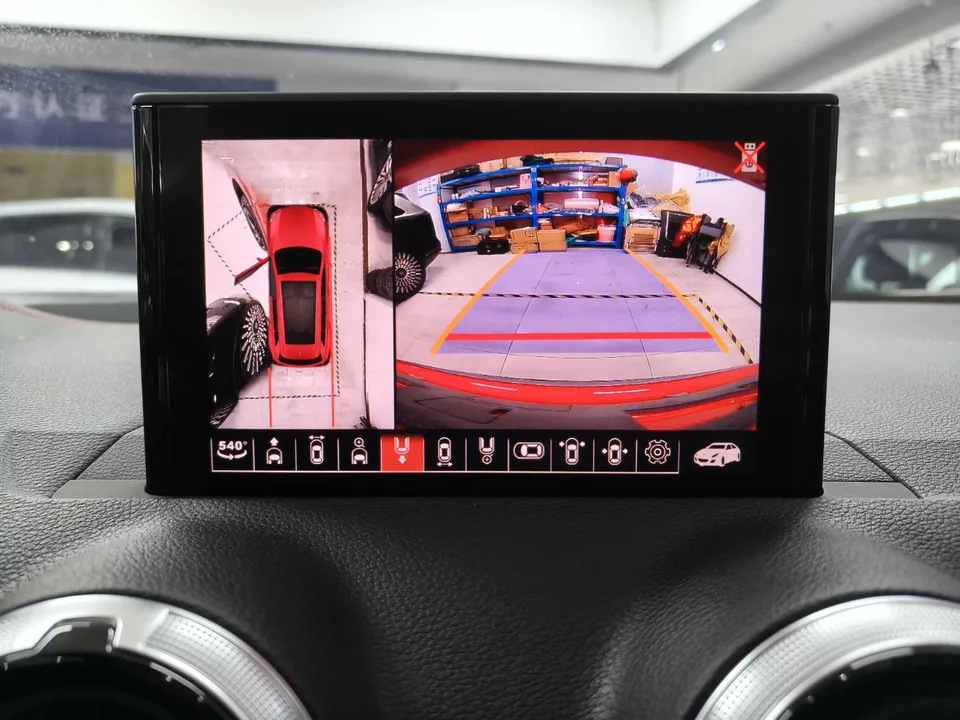 Audi Q2L Audi Q2L 2022 35 TFSI Progressive Dynamic 2023 — thumbnail 3