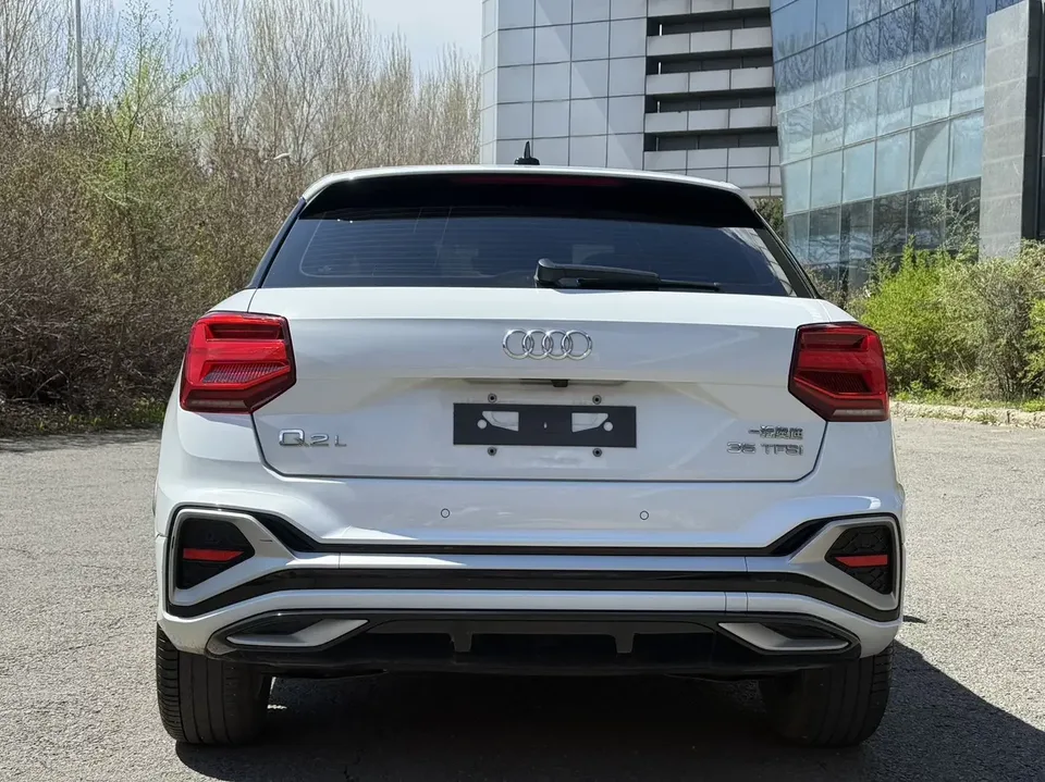 Audi Q2L Audi Q2L 2022 35 TFSI Stylish Dynamic 2022 — thumbnail 2