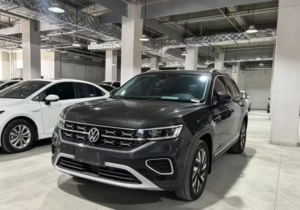 Volkswagen Tayron Tanyue 2023 280TSI 2WD Luxury Plus Advanced Edition 2023 — фото 1, купить с доставкой в Москву