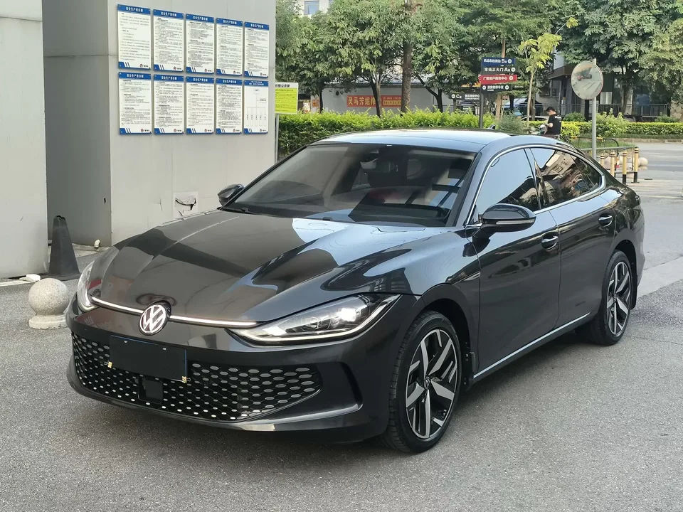 Volkswagen Lamando Lingdu 2022 Lingdu L 280TSI DSG Cool Edition 2023 — photo 1, buy with delivery to Moscow