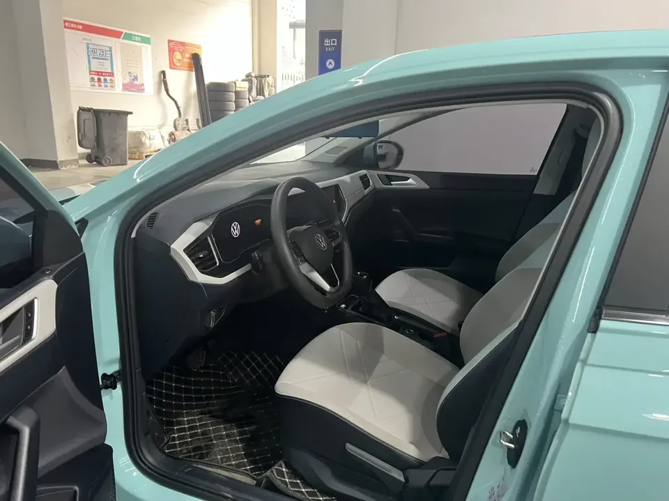 Volkswagen Lavida Lavida 2023 New 1.5L Automatic New Edition 2023 — thumbnail 3