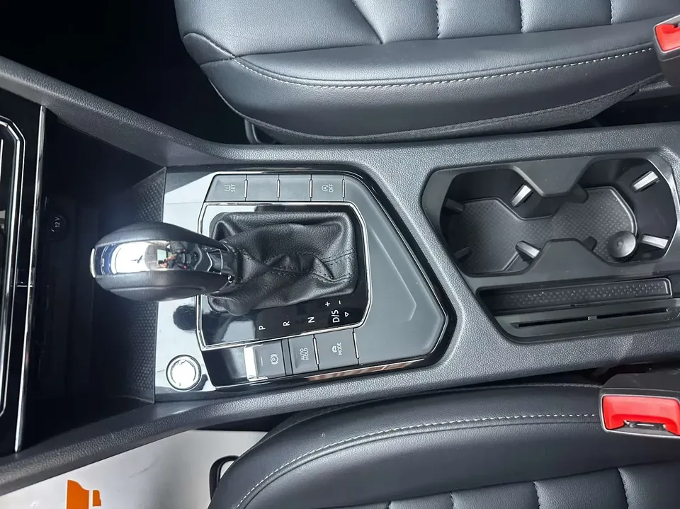 Volkswagen Tharu tuyue 2021 280TSI 2WD Deluxe Edition 2022 — thumbnail 5