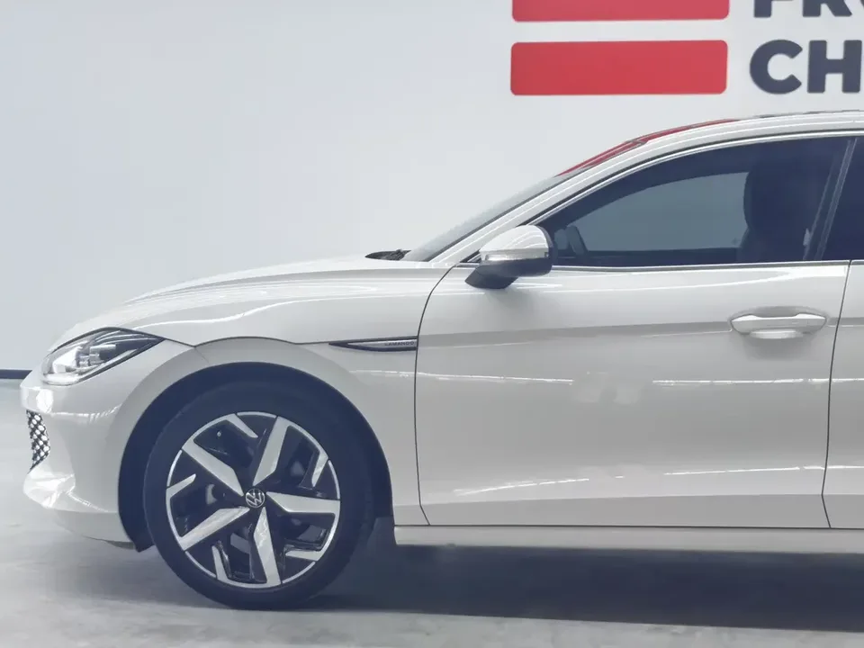 Volkswagen Lamando Lingdu 2023 Lingdu L 280TSI DSG Cool Edition 2023 — thumbnail 5